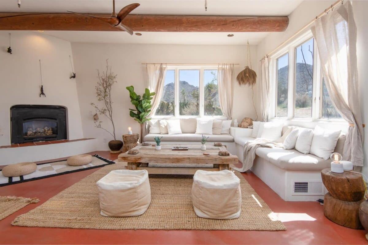 Renovated Lodge - Room 3 With Pool Access Joshua Tree Eksteriør billede