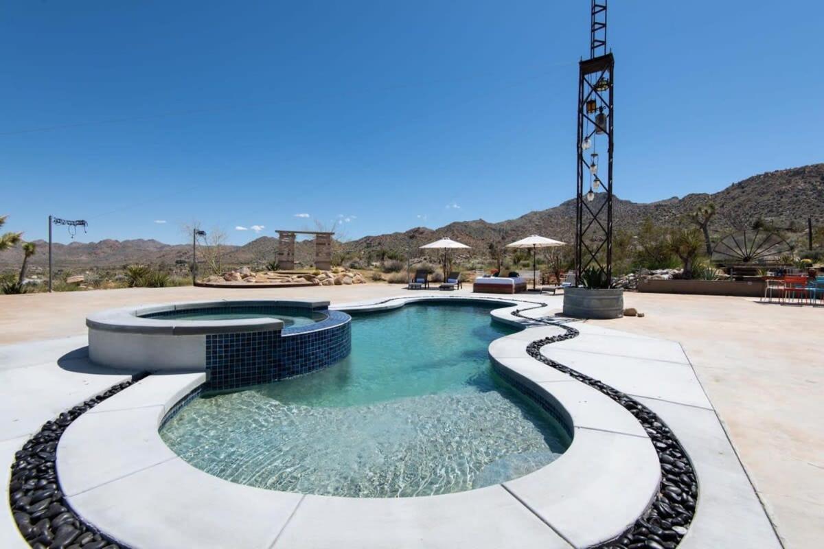Renovated Lodge - Room 3 With Pool Access Joshua Tree Eksteriør billede