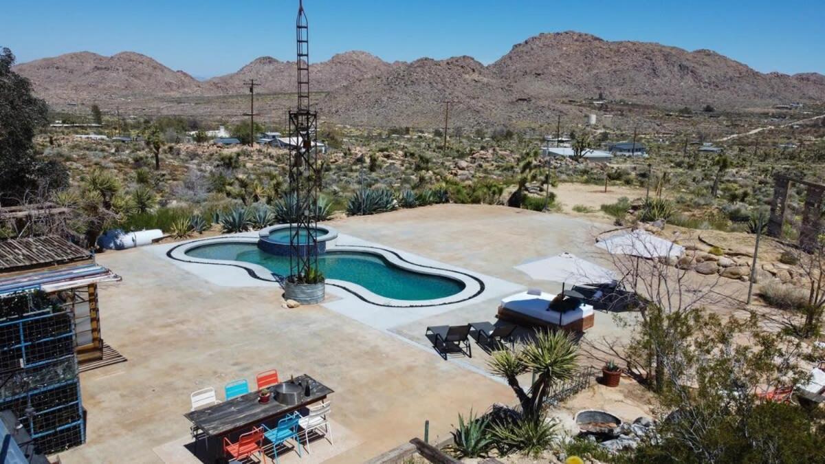 Renovated Lodge - Room 3 With Pool Access Joshua Tree Eksteriør billede
